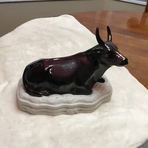 Vintage asiatische Keramik Stier Statue mit Gravuren - 9” x 8” - Bild 1 von 9