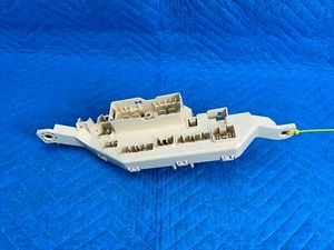 Toyota Land Cruiser LX470 Cowl Junction Block Passenger's Side 1998-2002 OEM - Picture 1 of 11