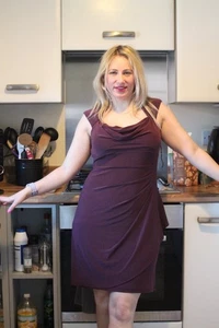 Scarlett Nite Women’s wine ruched Dress Size 8 occasion - Picture 1 of 8