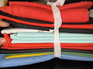 Vintage Quilting Fabric Lot of 7 Colors - Different Sizes - Picture 1 of 13