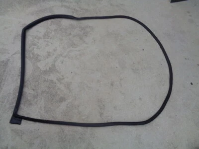 2005 LEXUS RX330 REAR DOOR SURROUND WEATHERSTRIP RUBBER SEAL RIGHT SIDE OEM - Image 1 of 4