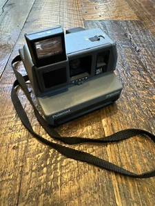 Vintage Polaroid Impulse Instant Photo Camera 600 Plus Film + Strap Retro - Picture 1 of 7