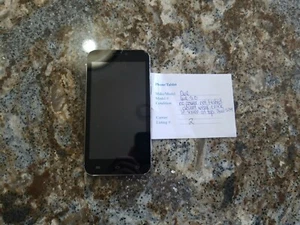 Que 5 Smart Phone -- Sold as is -- Listing#2 - Photo 1 sur 4