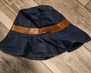 Cappello vintage Y2K epoca LEI donna Chambray denim scuro secchiello pelle fascia fiori - Foto 1 di 5