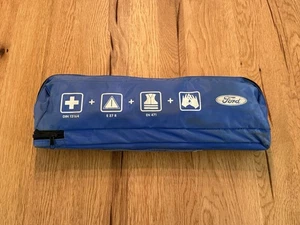 Original Ford Safety Kit Triangle First Aid Kit AM2S6J-19K541-AA - Brandneu - Bild 1 von 2