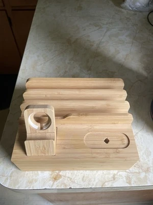 Universal Bamboo Charging Station with Apple Watch dock and 2 cables - Image 1 of 3