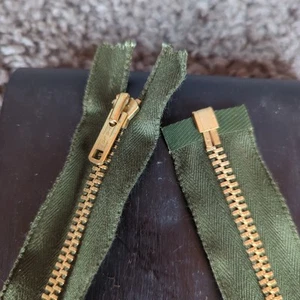 Vtg 50s Zipper Separating Talon Green 21/22" NOS Deadstock - Picture 1 of 9
