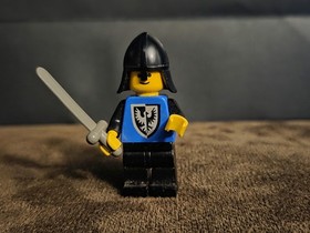 Lego Black Falcon 6030 6073 6074 Shield Bottom Round Castle Minifigure
