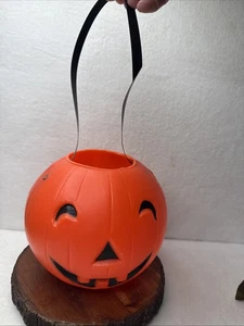 Cubo de Halloween calabaza molde soplado vintage años 80 Liberty plásticos - Imagen 1 de 4