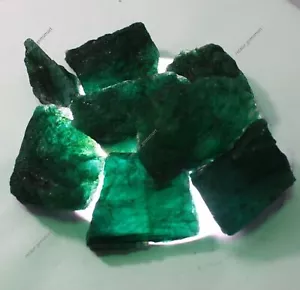 1000 Ct Natural Emerald Green Earth Mined Huge Rough CERTIFIED Loose Gemstone - Picture 1 of 7