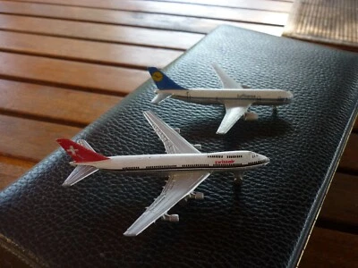 Lot  2 avions. SCHUCO A300B Lufthansa / ZEE Dyna-Flites BOEING 747 Swissair.  - Photo 1/4
