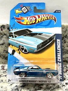Hot Wheels 2012 Super Treasure Hunt '71 DODGE CHALLENGER BLUE + Protector - Picture 1 of 4