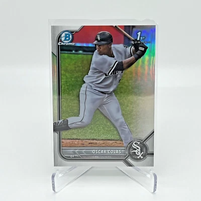 2022 BOWMAN CHROME OSCAR COLAS PROPECTS REFRACTOR 1ST BOWMAN RC #/499 WHITE SOX - Image 1 of 2