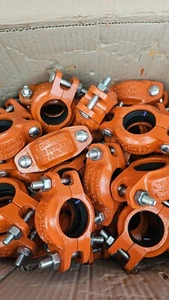 Anvil 0890020365 FIG C-4 Rigid Coupling, 1-1/2 in, Ductile Iron, Import LOT OF 5 - Picture 1 of 2