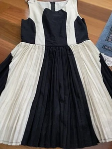Dress From Paper Scissors Size 8 In Great Condition - Picture 1 of 4