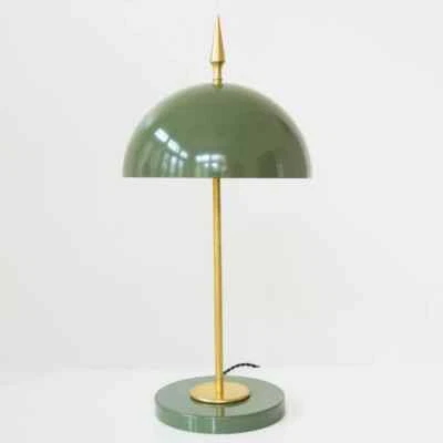 Lámpara de escritorio italiana Mid-Century de latón de los años 50 con acabado vintage, estilo Stilnovo f Foto 1 de 4