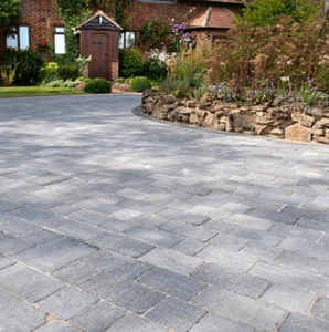 BRETT ALPHA TRIO 50MM SILVER HAZE BLOCK PAVING (10.82SQM Pallet 490 Blocks) - Picture 1 of 2