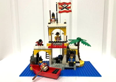 LEGO 6263 Imperial Outpost Historical Pirates Imperial Guards 1995 without Box - Image 1 of 4