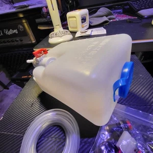 12V 1.8L Universal Windshield Washer Bottle Tank Pump Wiper System Reservoir Kit - Picture 1 of 8