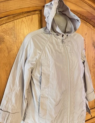 Chaqueta cortavientos PEUTEREY poliéster tostado con cremallera capucha extraíble talla 42 Foto 1 de 4