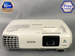 Proyector Epson PowerLite 98 3LCD 3000 ANSI perfecto para maratones de películas navideñas - Imagen 1 de 11