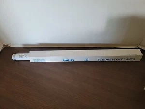 6 Philips Bright White 15 Watts 18 inch T8 Fluorescent Light Bulb F15T8/30U NOS - Picture 1 of 4