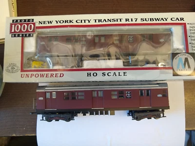 Proto 1000 NYC Transit R17 Subway Two Cars #6804 & #6806 - Image 1 of 4