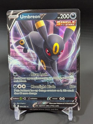 Pokémon TCG Pokémon Umbreon V Umbreon Ultra Rare Holo - Image 1 of 2