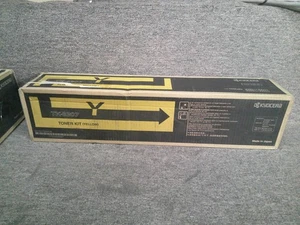 TK-8307Y 1T02LKAUS0 Nuevo Kit de Tóner Amarillo Kyocera Genuino TASKalfa 3050ci 3051ci - Imagen 1 de 2
