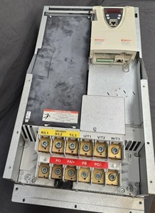 ATV61HD45N4 Schneider Electric 77A 460V 60HP Altivar 61 SA *60-Day WARRANTY* - Picture 1 of 21