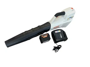 Stihl BGA 56 Akku Laubbläser Akku + Ladegerät - Bild 1 von 4
