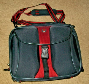 Swiss Gear DVD Player Bag 11"x9" - Picture 1 of 6