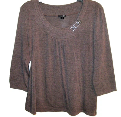 Suéter East 5th Ave Marrón Hebilla Ribete Talla Grande Todas las Temporadas Foto 1 de 4