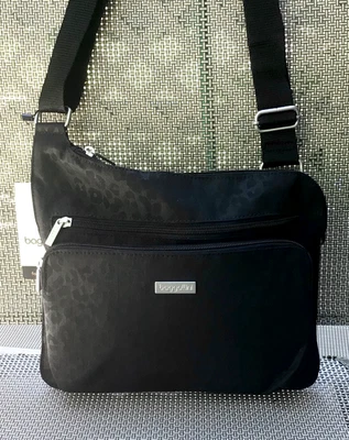 NWT Baggallini HP Bagg Crossbody Shoulder Black Cheetah $85 MSRP - Image 1 of 4