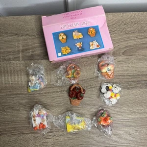 Polyresin Vintage Mini Kühlschrankmagnete 3D 8 Stück Halloween Haustier Obst Gemüse  - Bild 1 von 9