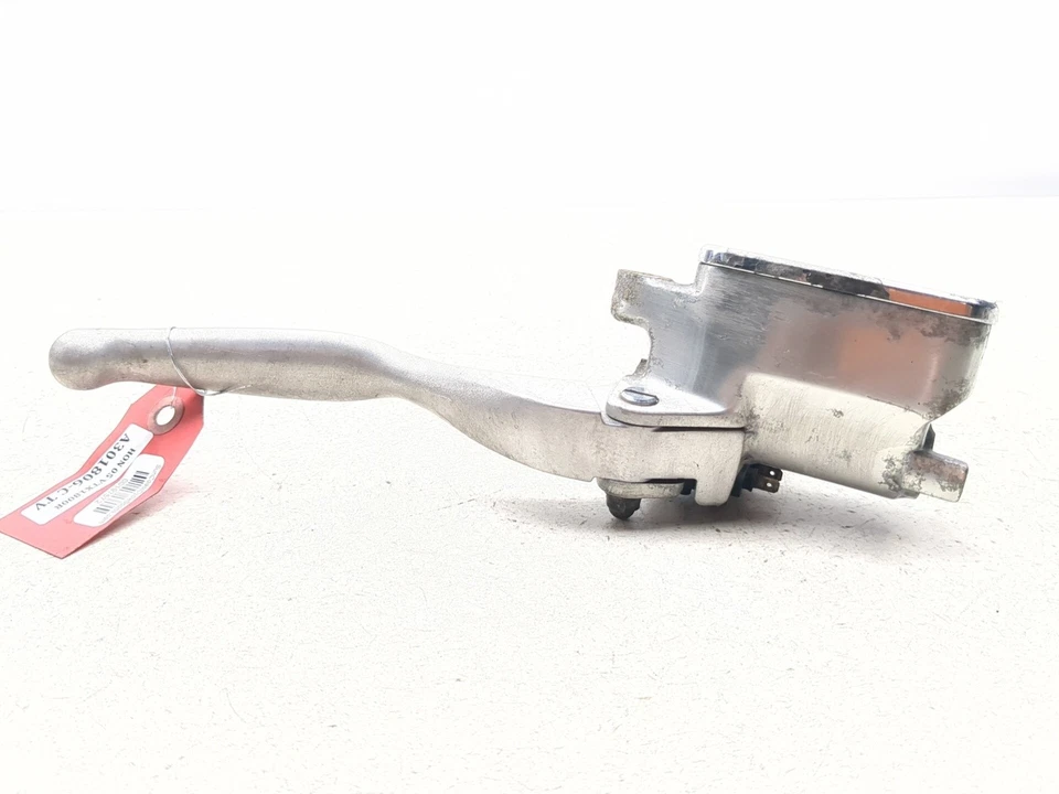 04-08 Cilindro maestro freno delantero derecho honda vtx1800r vtx 1800 Foto 1 de 4