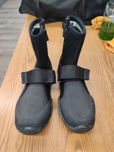 NRS Neoprene Men's Water Kayak Wet Shoes Size 9 - Picture 1 of 5