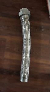 New Braided Stainless Steel Flexible Hose 1.5” MB 316  And 18” Long - Picture 1 of 5