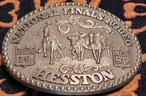 Cinturón de rodeo Hesston National Finals 1989 NFR hebilla peltre vintage equipo cuerda - Imagen 1 de 5