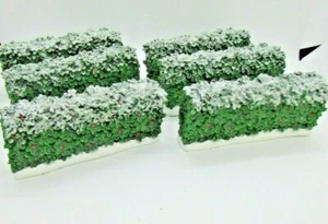 Department 56 Holiday Holly Hedges Set of 6 For Christmas or Train Village - Picture 1 of 5