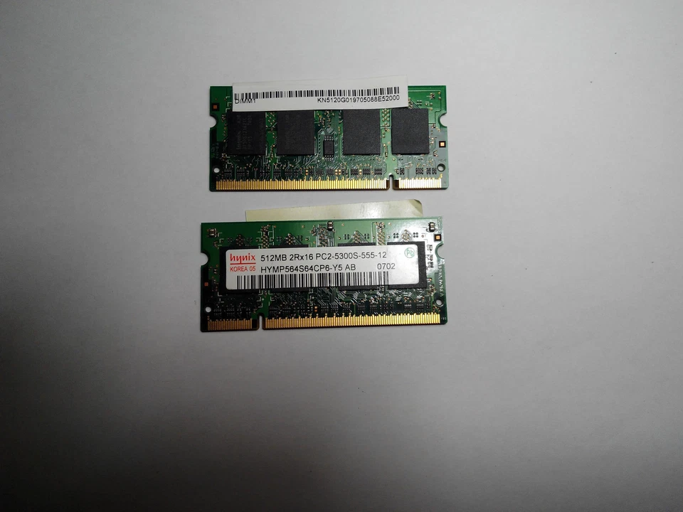 Hynix 512 Mb DDR2 PC2-5300 667Mhz  Memoria Ram portatil laptop Original - Imagen 1 de 1