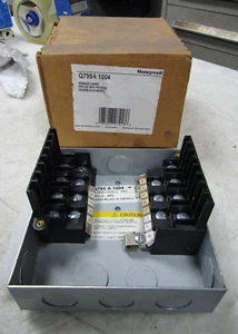 NEU HONEYWELL Q795A 1004 4-SEITIGE UNTERBASIS ZUR VERWENDUNG MIT R7795 - Bild 1 von 10
