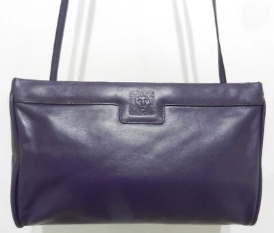 ANNE KLEIN 适用于 CALDERON 复古铰边紫色手拿包 带隐藏斜挎包带 — 第 1/4 张图片