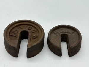 Vintage Cast Iron Set of  2 Scale Weights Scales Weight Lbs - Bild 1 von 2