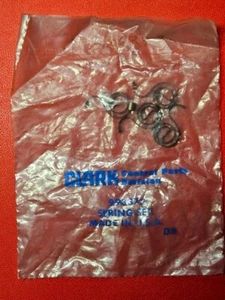 Clark Forklift Spring Set 993372 - Lot of 4 Springs, Made in the USA - NEW - Picture 1 of 3