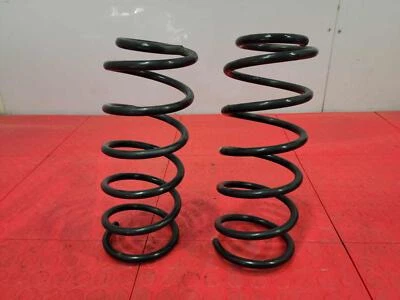 Juego de dos muelles helicoidales de suspensión trasera Kia Forte 2017-2018 OEM 55330A7020 Foto 1 de 2