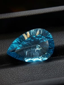 Laser cut blue topaz gemstone - faceted natural Topaz 17.15 CTS - Picture 1 of 10