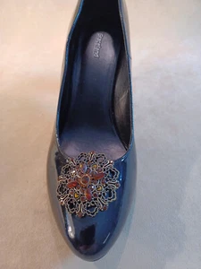 Schuh Schmuck für Pömps – Schuhschmuck – "Blume"  mit Glitzer Steinen - Bild 1 von 4