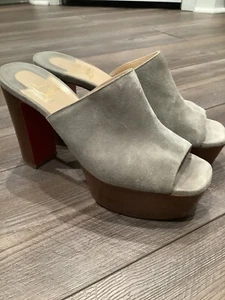 christian louboutin Plateau Chunky Wildleder Grau Heels 38,5 - Bild 1 von 15
