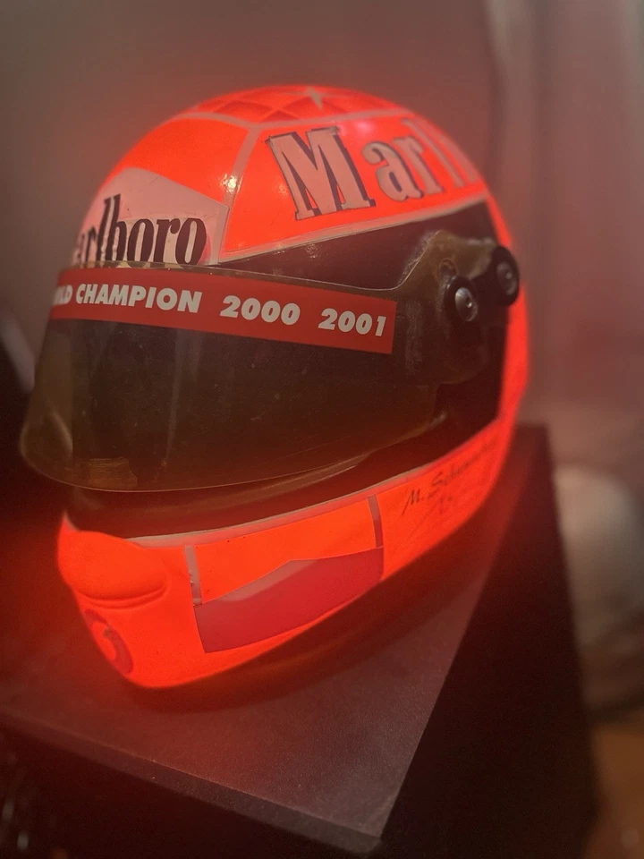 Michael Schumacher Collection Helmlampe Ferrari F2004 - Bild 1 von 4